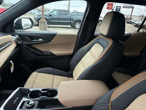 New 2026 Chevrolet Equinox ACTIV w/ Convenience Package III image 18