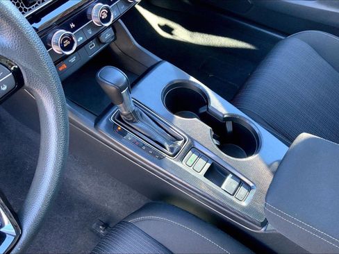 Used 2022 Honda Civic LX image 17