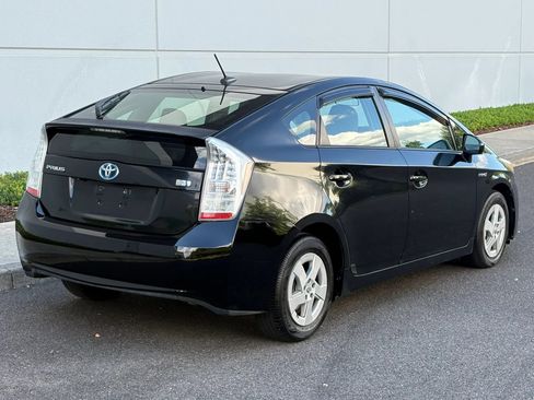 Used 2011 Toyota Prius Three w/ Navigation Pkg FWD image 6