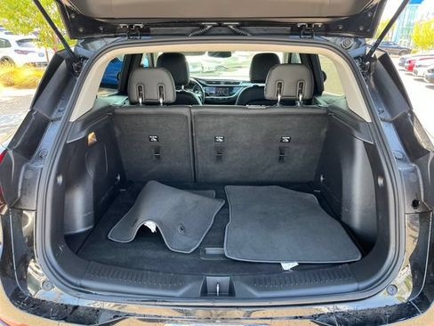 Used 2021 Buick Encore GX Essence w/ Sport Touring Package FWD image 11