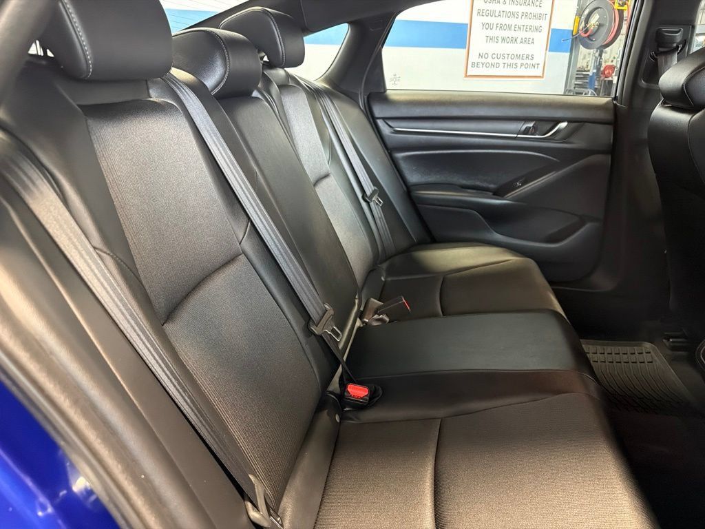 Used 2022 Honda Accord Sport image 27