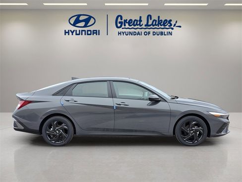 New 2026 Hyundai Elantra Sport image 6