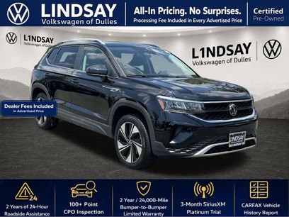 Used 2023 Volkswagen Taos SE w/ Panoramic Sunroof Package