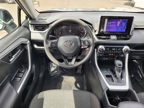 Used 2025 Toyota RAV4 XLE FWD image 18