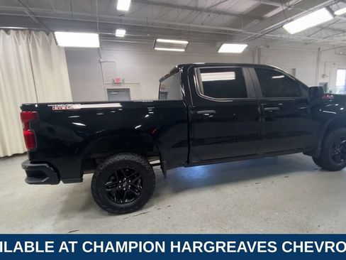 Used 2024 Chevrolet Silverado 1500 Custom Trail Boss AWD/4WD image 11
