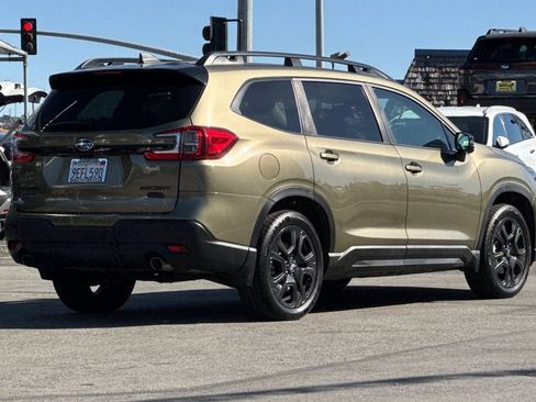 Used 2023 Subaru Ascent Onyx Edition Limited image 4