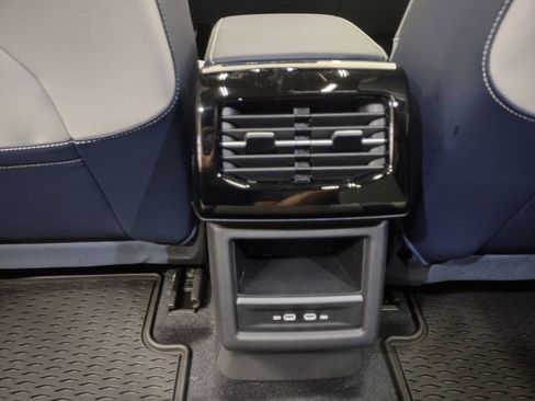 New 2026 Volkswagen ID.4 Pro S image 28