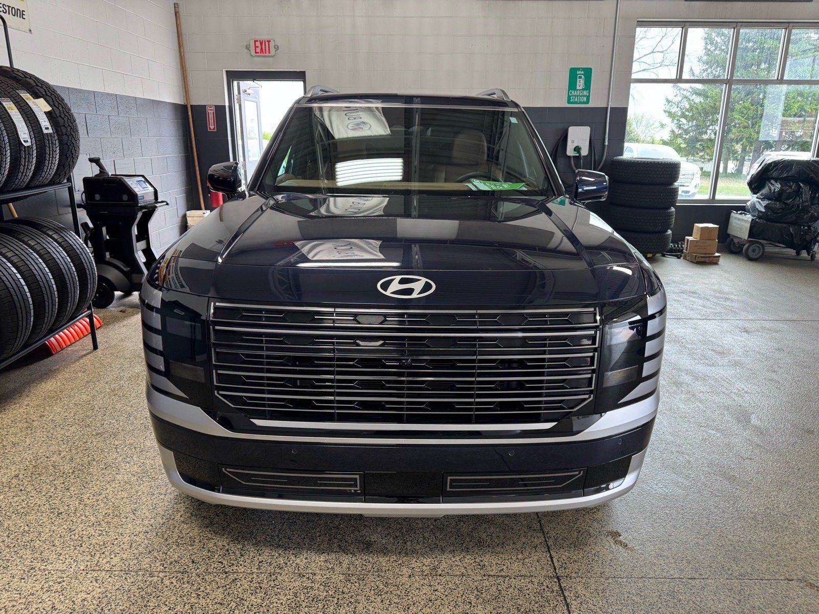 Used 2026 Hyundai Palisade Calligraphy AWD/4WD image 2