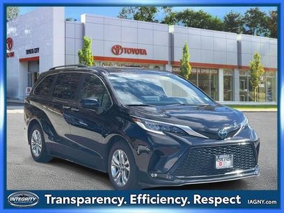 Used 2023 Toyota Sienna XSE w/ XSE Plus Package