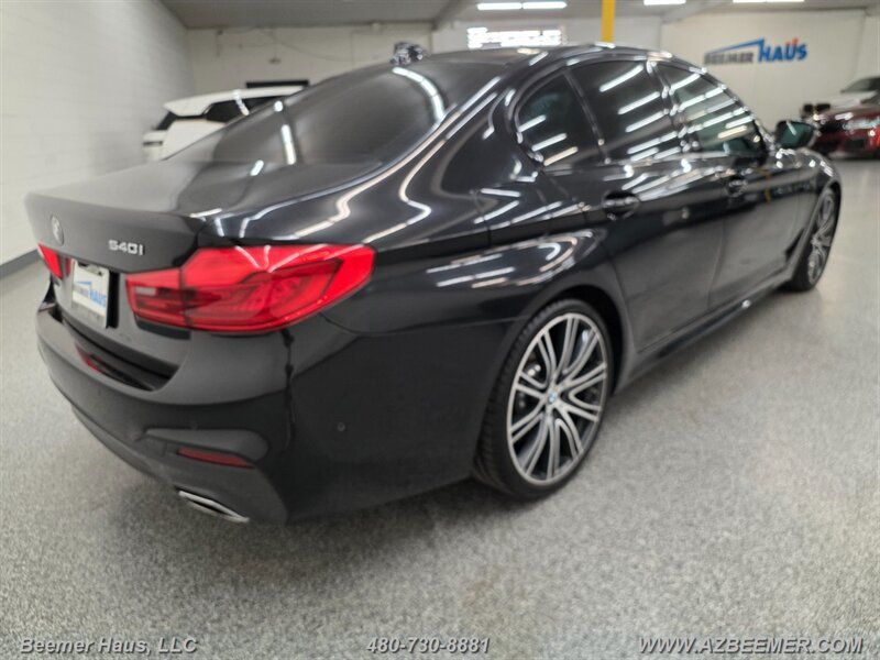 Used 2019 BMW 540i w/ M Sport Package RWD image 7