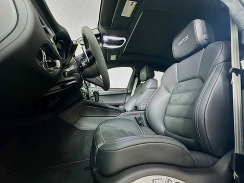 New 2026 Porsche Macan GTS AWD/4WD image 5