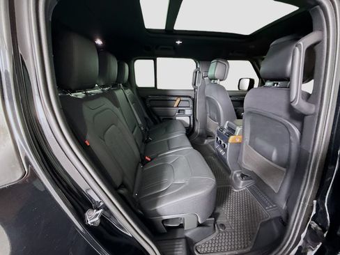 Certified 2023 Land Rover Defender 130 X AWD/4WD image 23