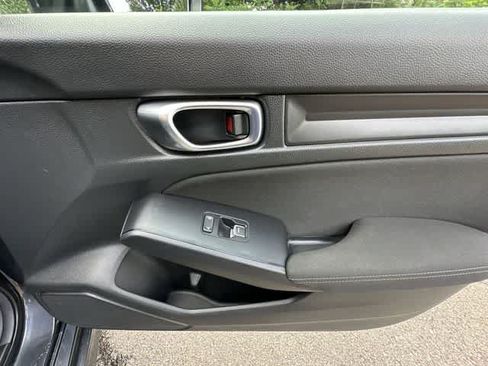 Used 2025 Honda Civic Sport image 19