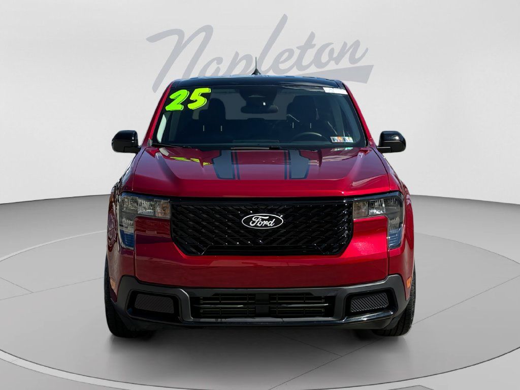 Used 2025 Ford Maverick XLT w/ XLT Luxury Package AWD/4WD image 9