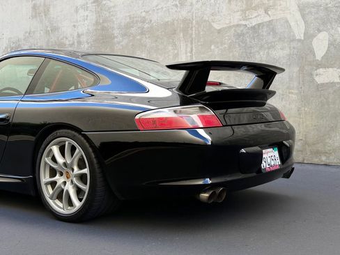 Used 2004 Porsche 911 GT3 image 37