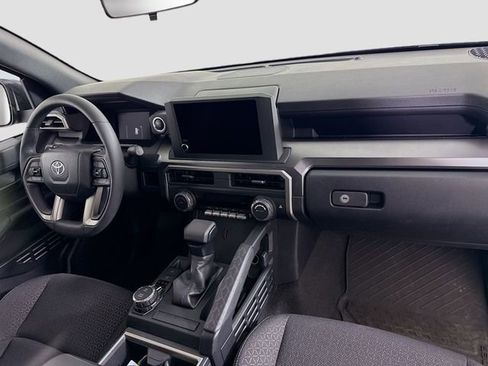 Certified 2025 Toyota 4Runner SR5 image 28