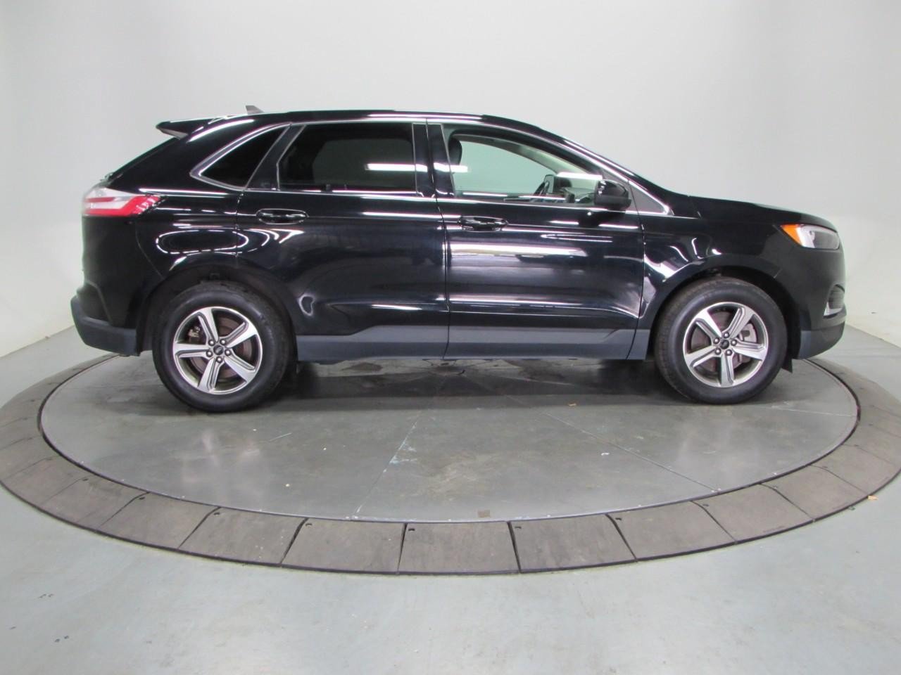 Used 2024 Ford Edge SEL w/ Convenience Package AWD/4WD image 8