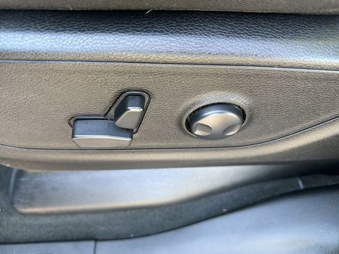 Used 2023 RAM 1500 Big Horn AWD/4WD image 15