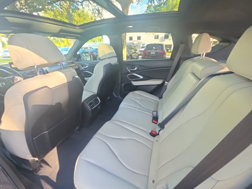 Certified 2025 Acura RDX SH-AWD image 32
