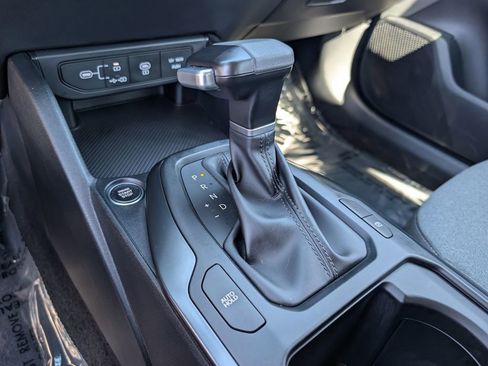 Certified 2025 Kia K4 FWD image 29