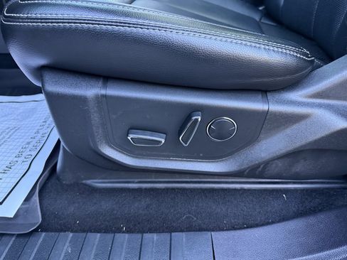 Used 2018 Ford F150 Lariat image 14