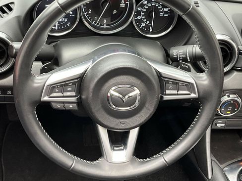 Used 2021 MAZDA MX-5 Miata RF Grand Touring RWD image 11