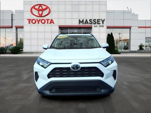 Used 2025 Toyota RAV4 XLE w/ Convenience Package image 8