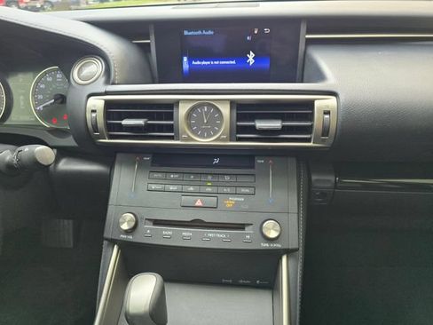 Used 2016 Lexus IS 200t RWD image 29
