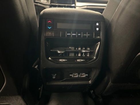 Used 2023 Jeep Grand Cherokee L Laredo w/ Luxury Tech Group I image 28