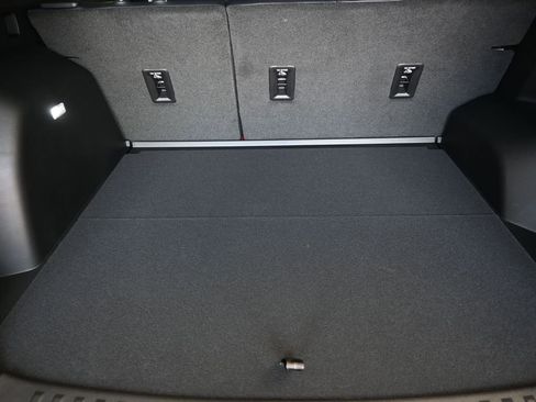 New 2026 Chevrolet Equinox LT w/ Convenience Package II AWD/4WD image 39