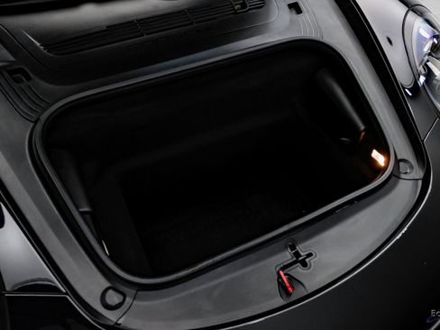 Used 2019 Porsche 911 Turbo image 88