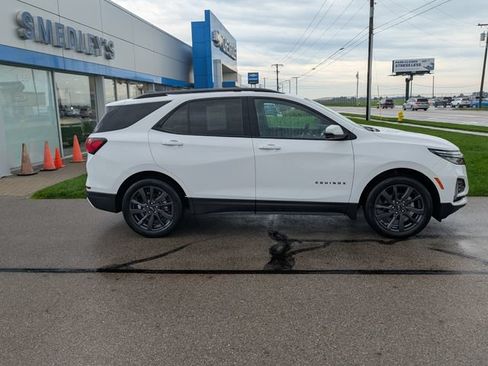 Used 2023 Chevrolet Equinox RS w/ RS Leather Package FWD image 2