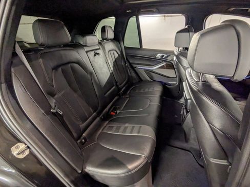 Used 2021 BMW X5 xDrive40i w/ M Sport Package image 25