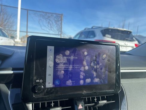 Used 2025 Toyota Corolla LE image 26