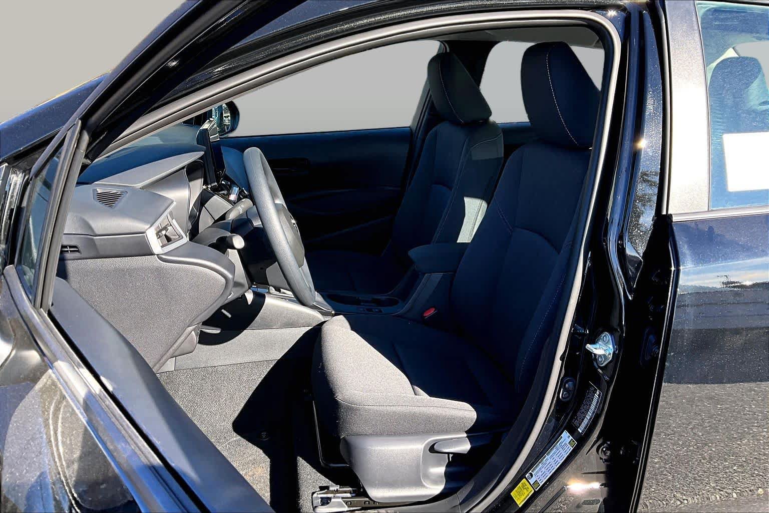 New 2027 Toyota Corolla LE FWD image 9