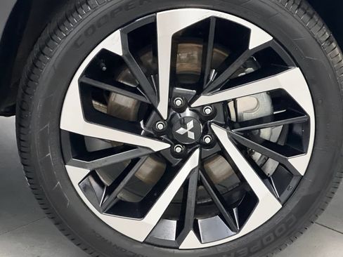 Used 2024 Mitsubishi Outlander SE FWD image 82