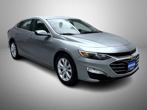 Used 2023 Chevrolet Malibu LT image 3