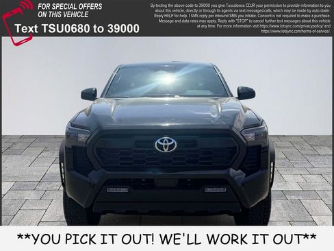 Used 2025 Toyota Tacoma TRD Off-Road AWD/4WD image 2