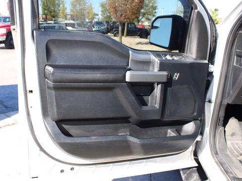 Used 2016 Ford F150 XLT w/ Equipment Group 302A Luxury image 19