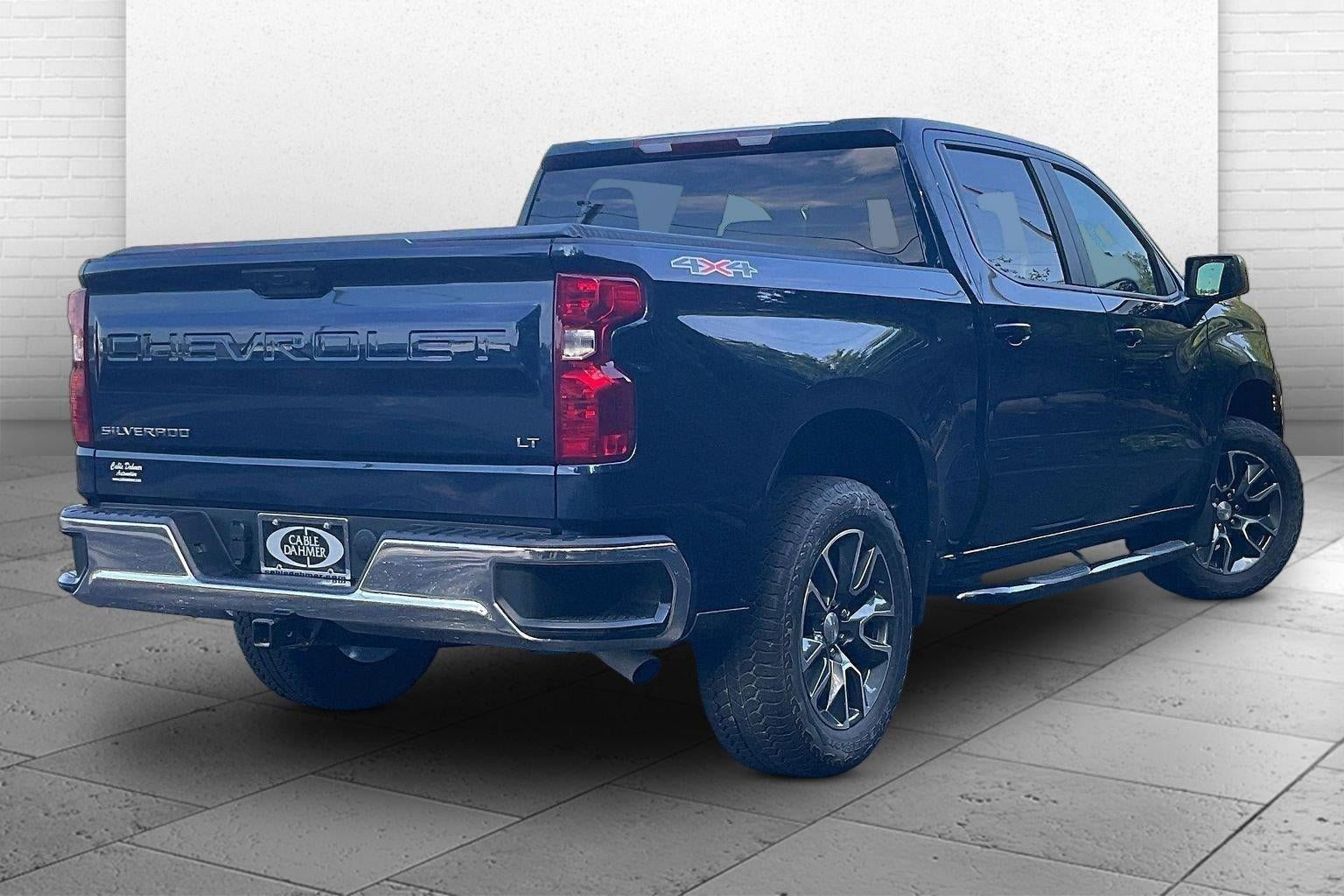 Used 2023 Chevrolet Silverado 1500 LT AWD/4WD image 14