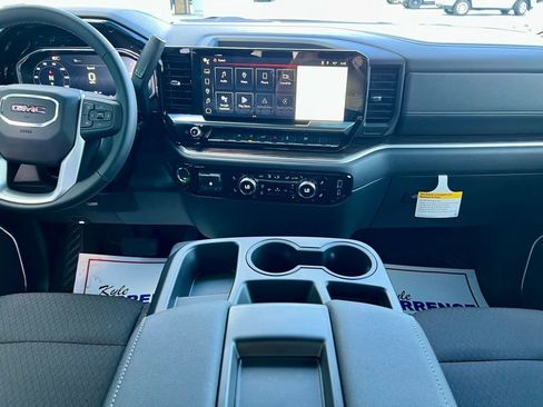 New 2026 GMC Sierra 1500 Elevation image 15