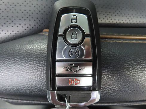 Used 2026 Ford F350 Lariat AWD/4WD image 77
