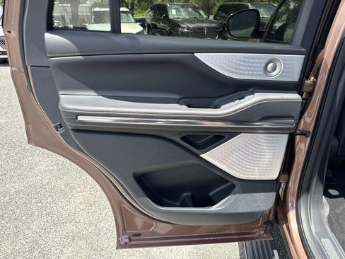 New 2026 Lincoln Navigator Black Label AWD/4WD image 14