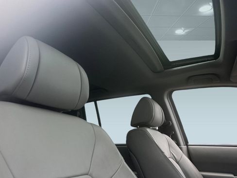 Used 2010 Honda Pilot EX-L image 14