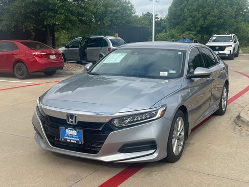 Used 2018 Honda Accord LX image 1