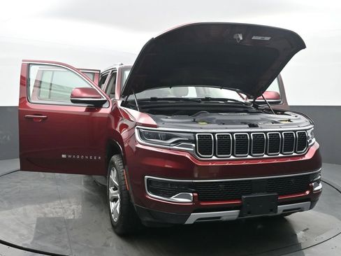 Used 2022 Jeep Wagoneer Series II image 56