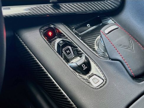 Used 2024 Chevrolet Corvette Z06 RWD image 17
