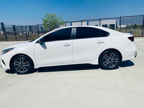 Used 2023 Kia Forte GT-Line w/ GT-Line Premium Package image 5