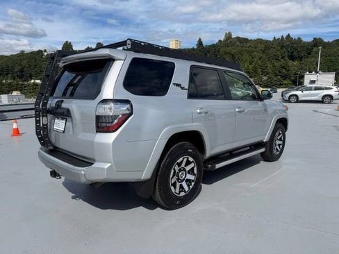 Certified 2021 Toyota 4Runner TRD Off-Road Premium AWD/4WD image 5