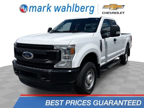 Used 2022 Ford F250 XL w/ Power Equipment Group AWD/4WD image 1